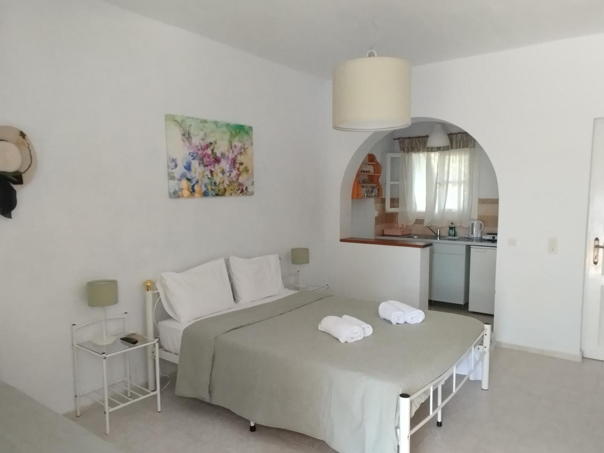 Smaragdi Rooms And Studios Skopelos Town Quarto foto