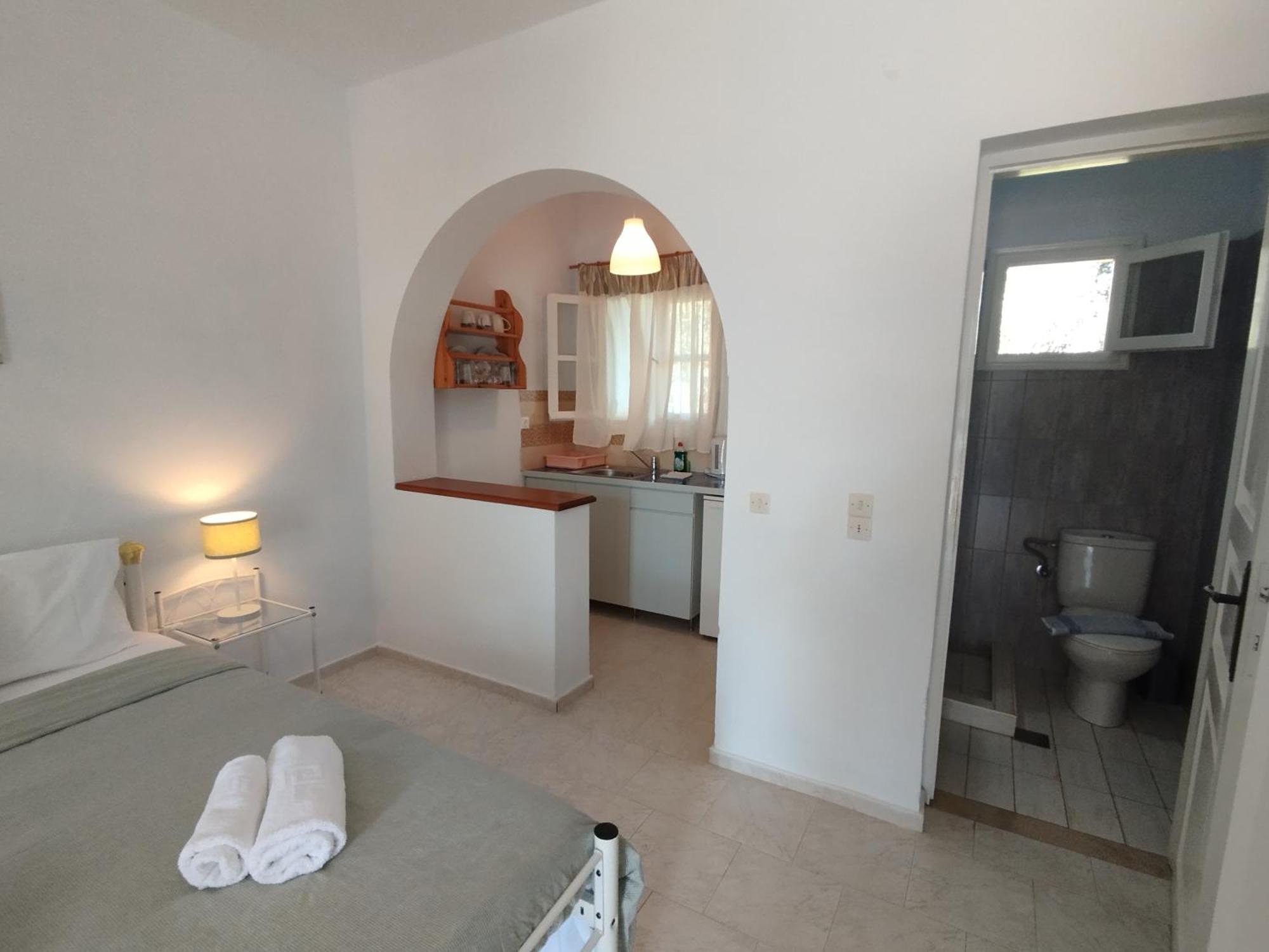Smaragdi Rooms And Studios Skopelos Town Quarto foto