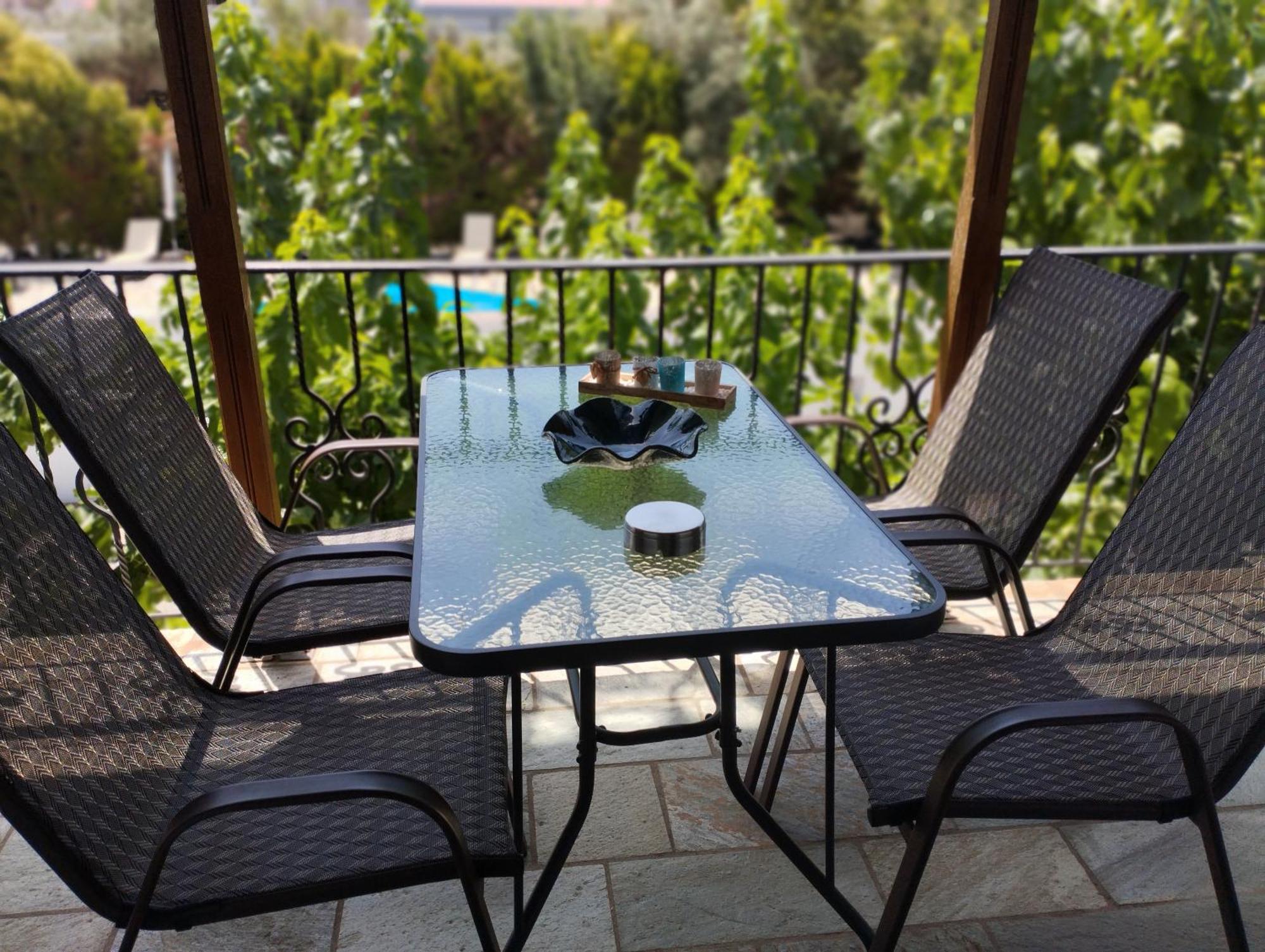 Smaragdi Rooms And Studios Skopelos Town Quarto foto