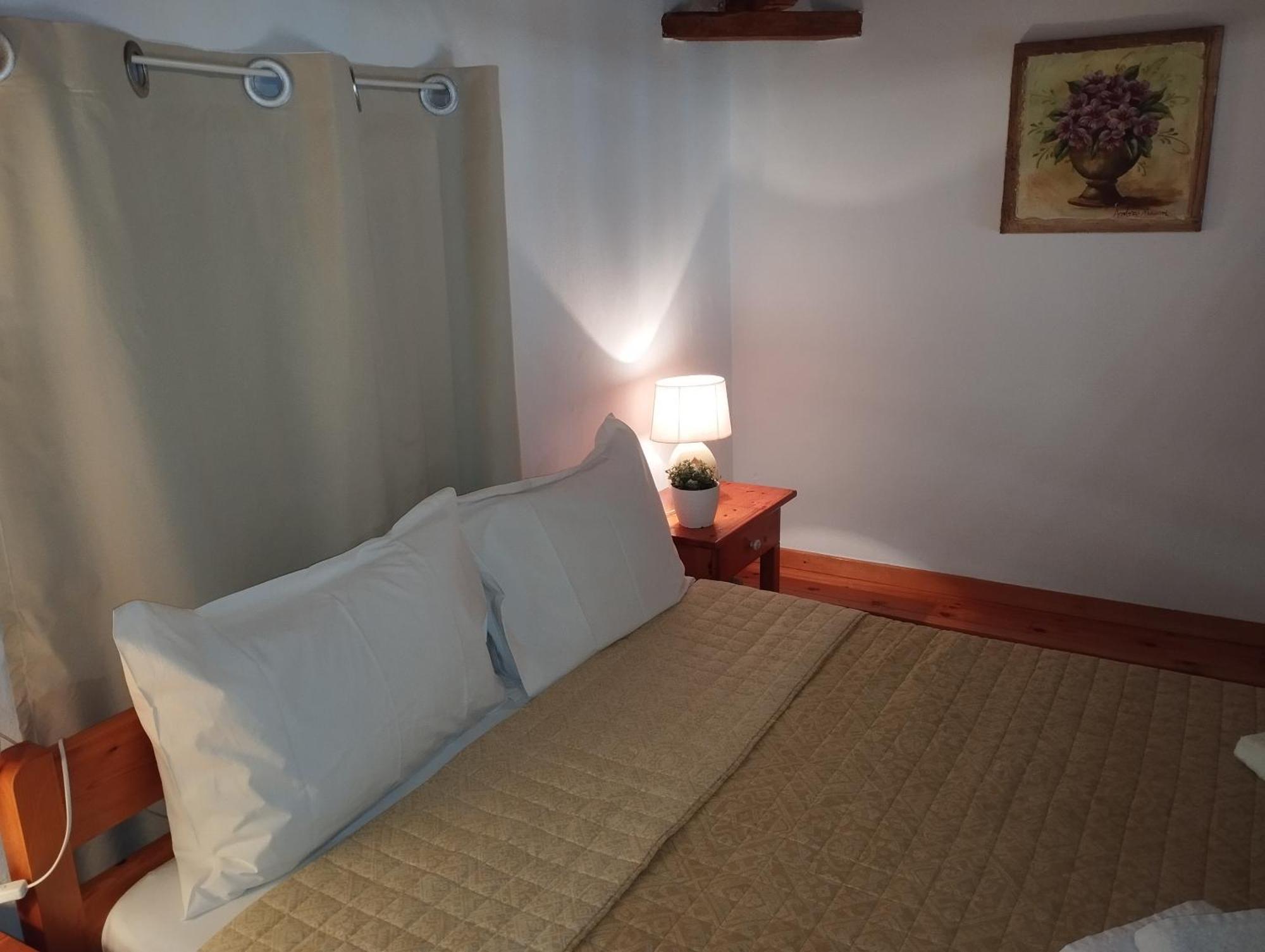 Smaragdi Rooms And Studios Skopelos Town Quarto foto