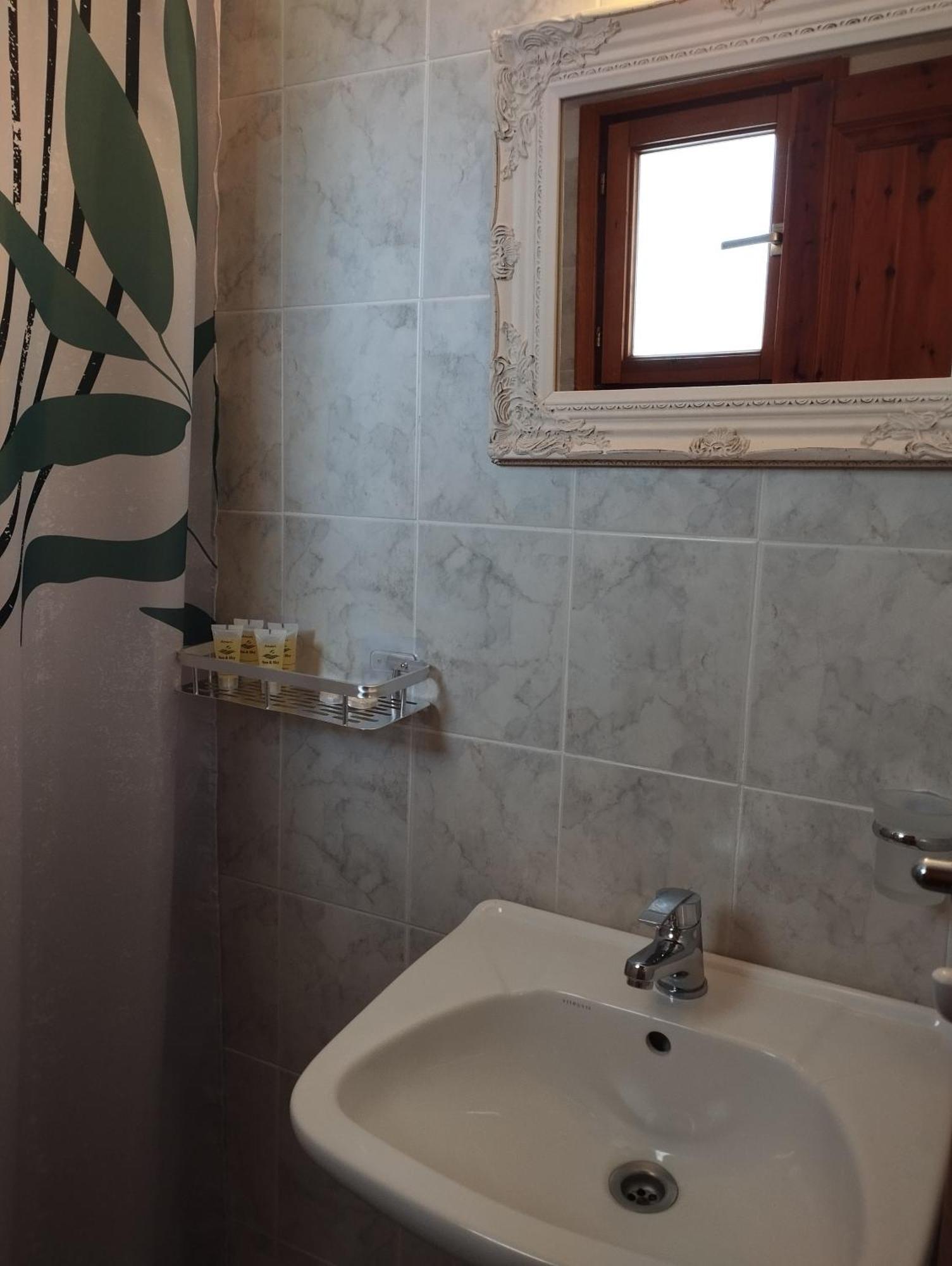Smaragdi Rooms And Studios Skopelos Town Quarto foto