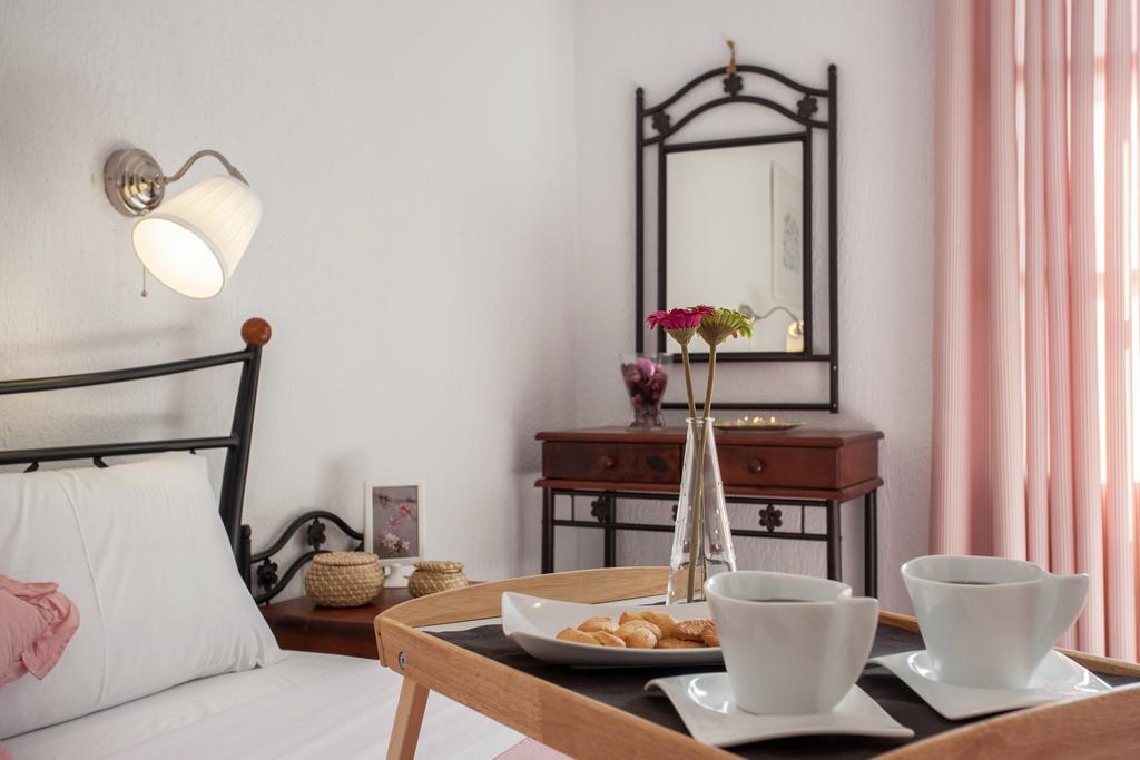 Smaragdi Rooms And Studios Skopelos Town Exterior foto