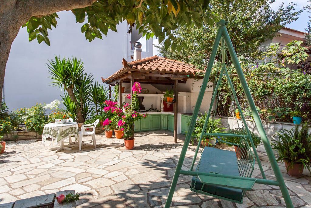Smaragdi Rooms And Studios Skopelos Town Exterior foto